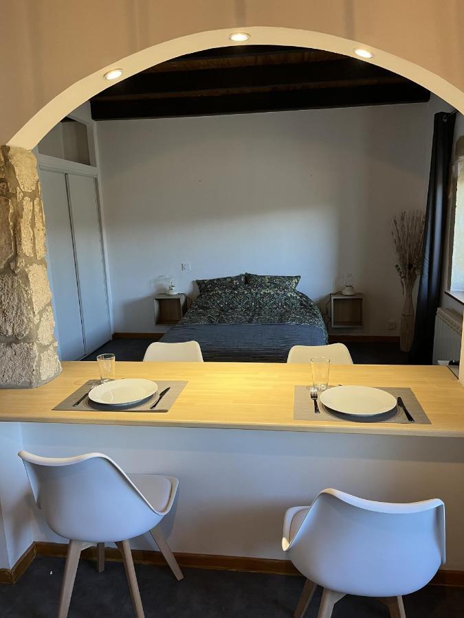 Studio De Charme Au Coeur De Valréas Zewnętrze zdjęcie